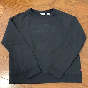 Levi’s women’s dark gray sweatshirt